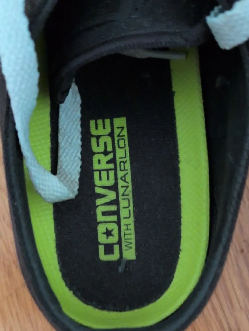 Converse men's Black Low-Top Sneakers with White Laces size 11 - Picture 7 of 7